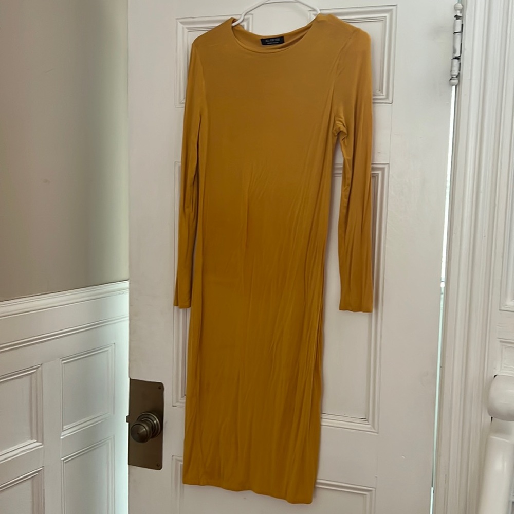 Fitted mustard maternity dress